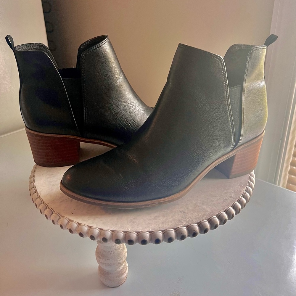 Dr Scholl’s black ankle boots! Super comfortable!